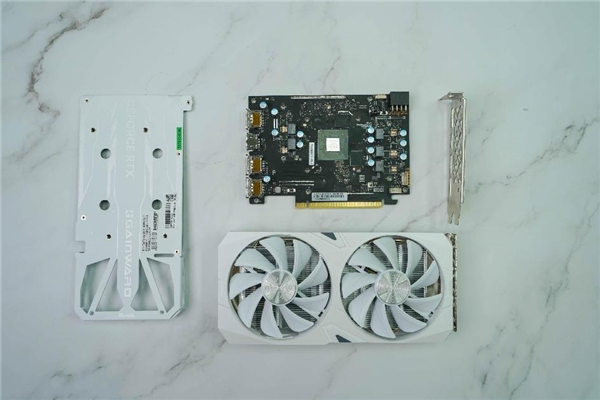 四年之约不负等待,耕升 RTX 4060 踏雪+DLSS 3实现百帧玩光追