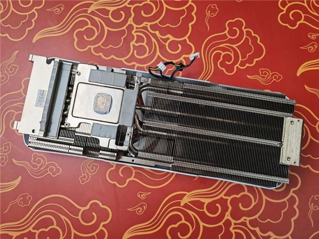 AI性能持續(xù)釋放！耕升 GeForce RTX 4070 SUPER 星極皓月 OC 評(píng)測解禁