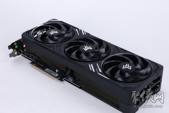 支持DLSS4，从“新”出发|影驰GeForce RTX 5080金属大师OC系列测评